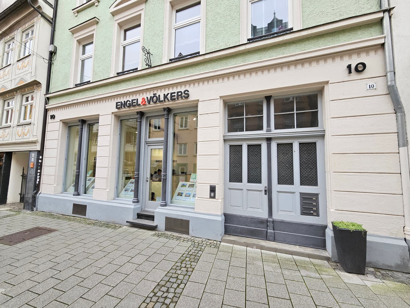 engel & völkers shop image